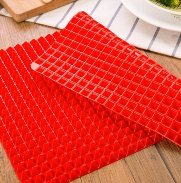 Tapis de cuisson pyramidal en silicone antiadhésif avec grille