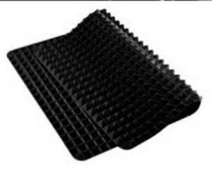 Tapis de Cuisson Pyramidal en Silicone Antiadhésif avec Grille